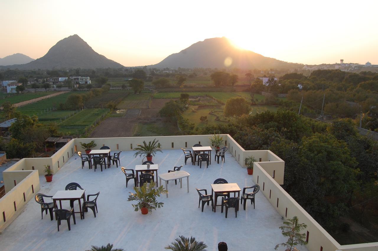 Hotel Green Haveli - A Heritage And Hill View Hotel , Pushkar Exterior foto